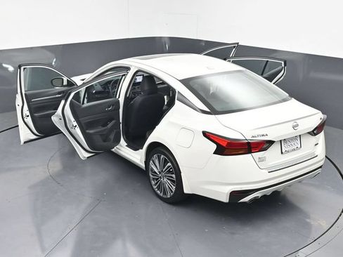 Used 2023 Nissan Altima 2.5 SL AWD/4WD image 45