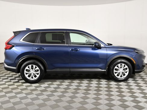 Certified 2025 Honda CR-V LX image 5