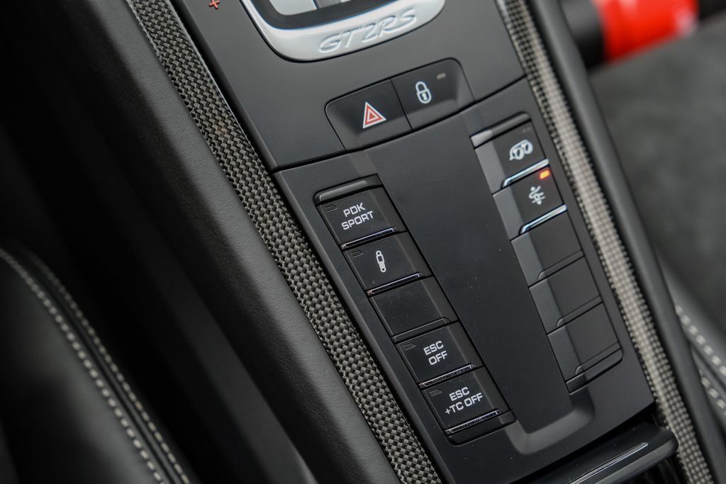 Used 2018 Porsche 911 GT2 RS RWD image 26