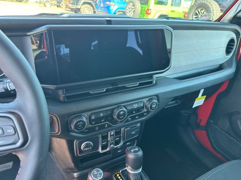 New 2025 Jeep Wrangler Sport S image 23