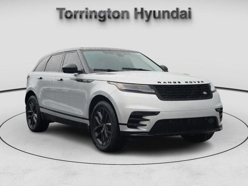 Used 2025 Land Rover Range Rover Velar Dynamic SE image 1