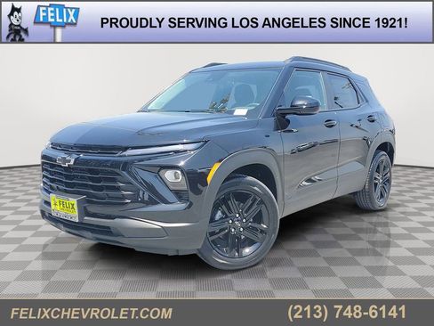 New 2026 Chevrolet TrailBlazer LT w/ Midnight Edition FWD image 1