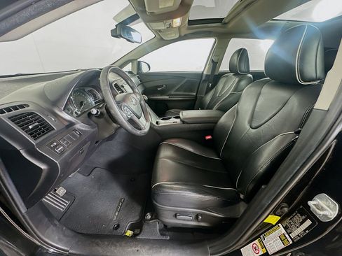 Used 2013 Toyota Venza Limited FWD image 13