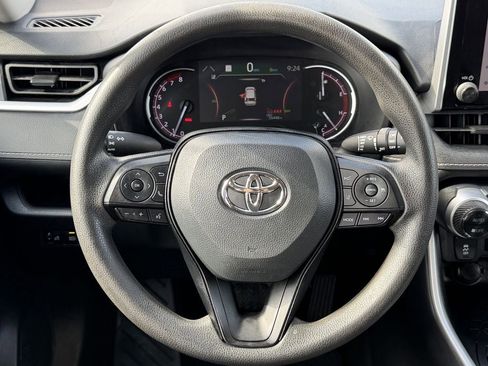Used 2024 Toyota RAV4 XLE FWD image 15