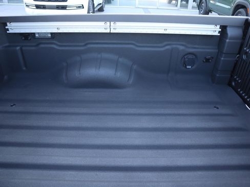 New 2026 Nissan Frontier SV w/ SV Convenience Package image 8