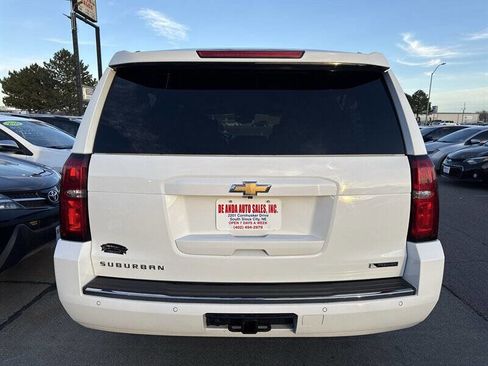 Used 2018 Chevrolet Suburban Premier image 6
