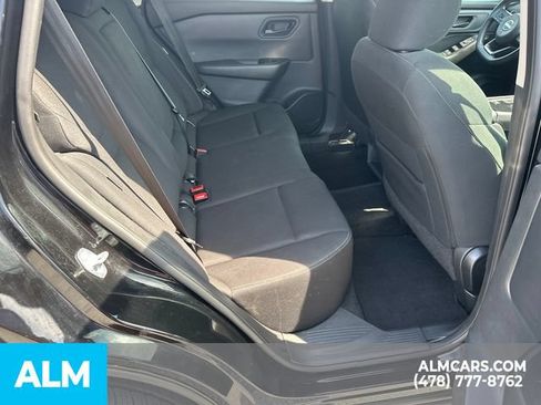 Used 2024 Nissan Rogue S FWD image 17