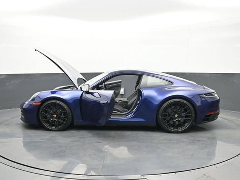 Certified 2024 Porsche 911 Carrera GTS RWD image 26