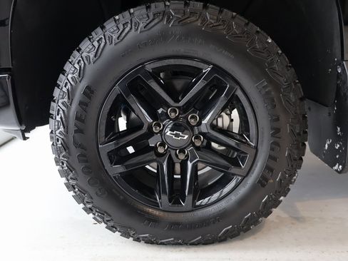 Used 2024 Chevrolet Silverado 1500 LT Trail Boss w/ Convenience Package II image 44