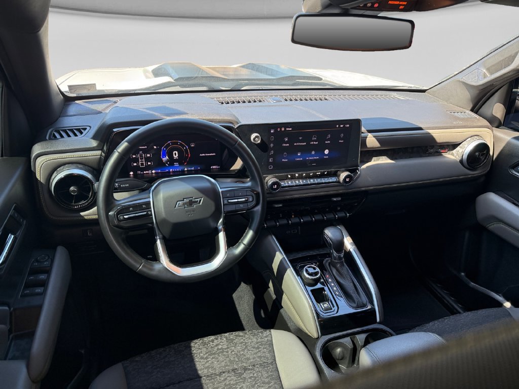 Used 2024 Chevrolet Colorado ZR2 AWD/4WD image 12