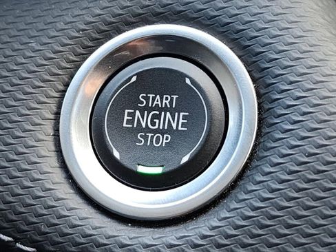 Used 2025 Chevrolet Equinox LT image 31