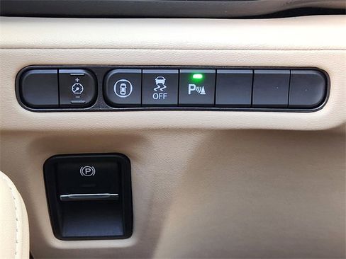 Used 2023 Acura MDX SH-AWD w/ Technology Package image 17