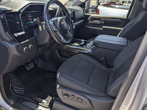 Used 2026 Chevrolet Silverado 2500 LT AWD/4WD image 11
