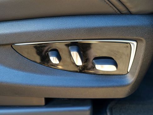 Used 2020 Cadillac Escalade ESV Luxury image 40