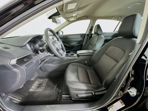 Used 2024 Nissan Altima 2.5 S image 13