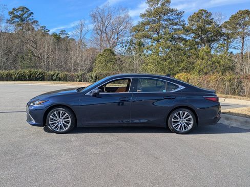 Used 2020 Lexus ES 350 w/ Premium Package image 8