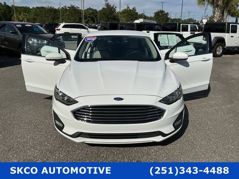 Used 2020 Ford Fusion SE w/ Equipment Group 151A image 30