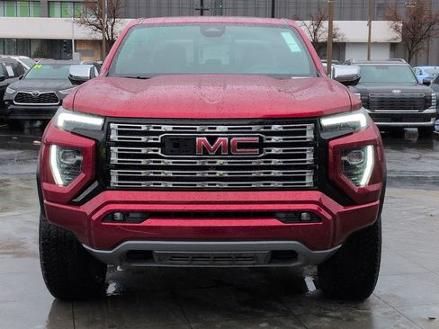 Used 2024 GMC Canyon Denali image 11