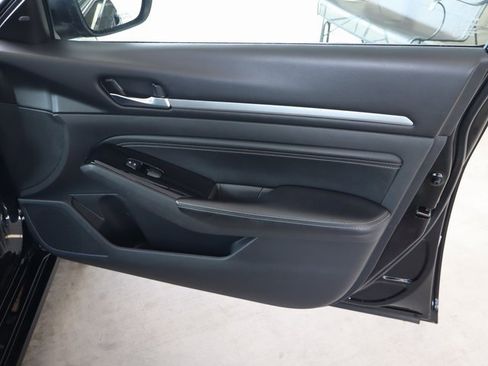 Used 2021 Nissan Altima 2.5 SV image 41