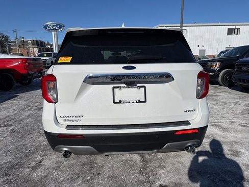 Used 2023 Ford Explorer Limited image 6