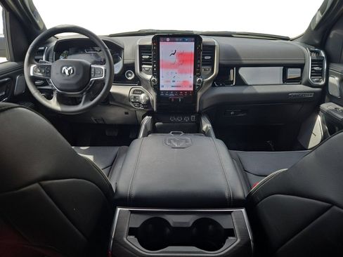 Used 2025 RAM 1500 Laramie AWD/4WD image 13