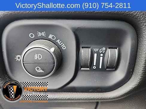 Certified 2025 RAM 1500 Big Horn AWD/4WD image 17