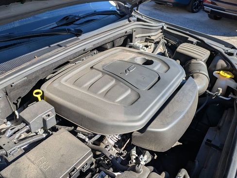 Used 2019 Jeep Grand Cherokee Altitude image 12