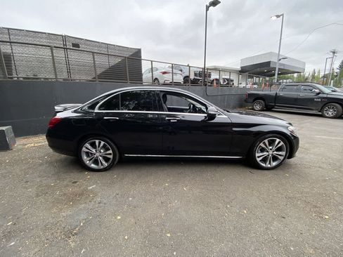 Used 2017 Mercedes-Benz C 300 Sedan image 7
