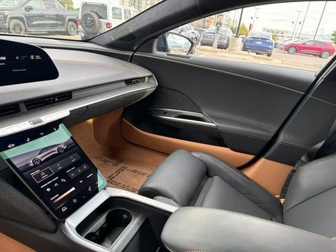 Used 2024 Lucid Air Touring AWD/4WD image 20