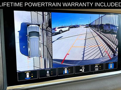 Used 2021 GMC Yukon XL Denali w/ Denali Premium Package image 29