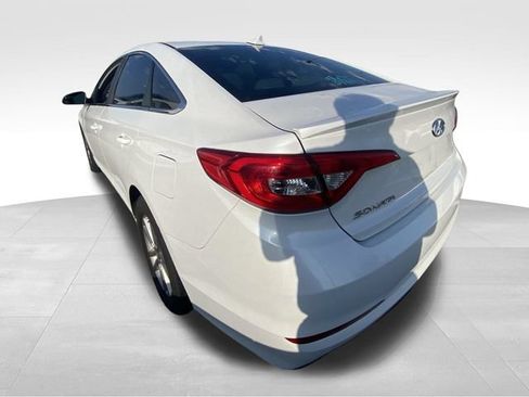 Used 2016 Hyundai Sonata SE FWD image 7