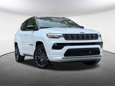 Used 2023 Jeep Compass High Altitude AWD/4WD image 2