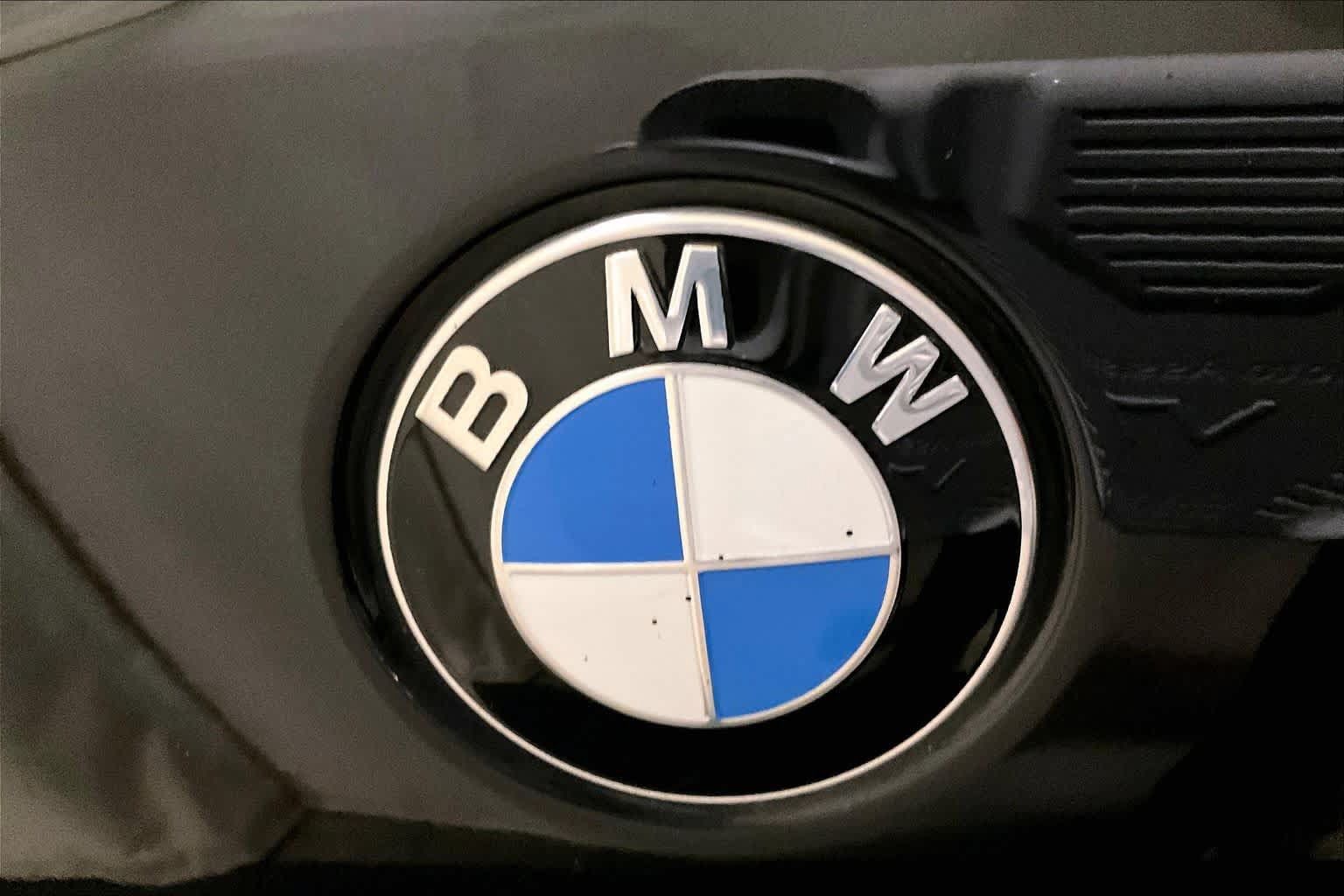 Used 2024 BMW X5 xDrive40i w/ Premium Package AWD/4WD image 32