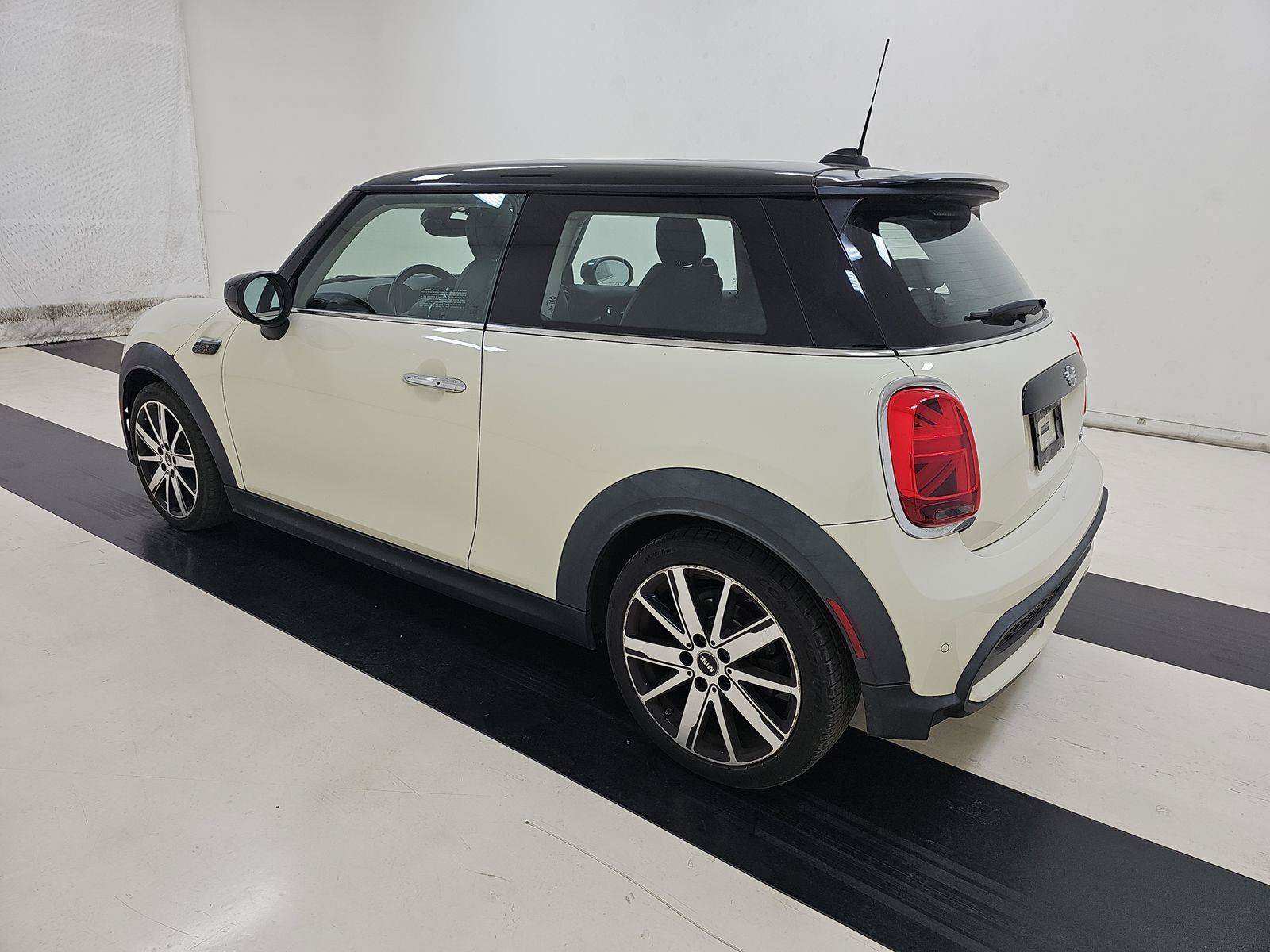 Used 2022 MINI Cooper S FWD image 4