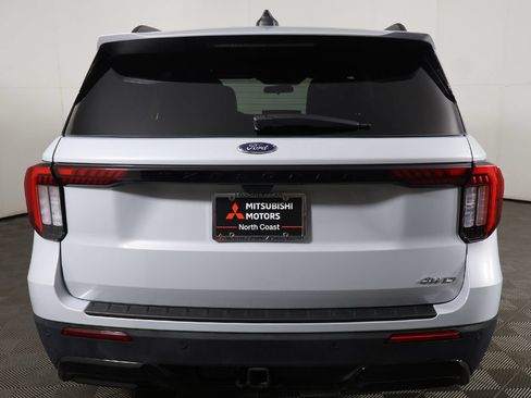 Used 2026 Ford Explorer ST-Line AWD/4WD image 11