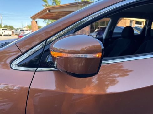 Used 2015 Nissan Murano SV AWD/4WD image 10