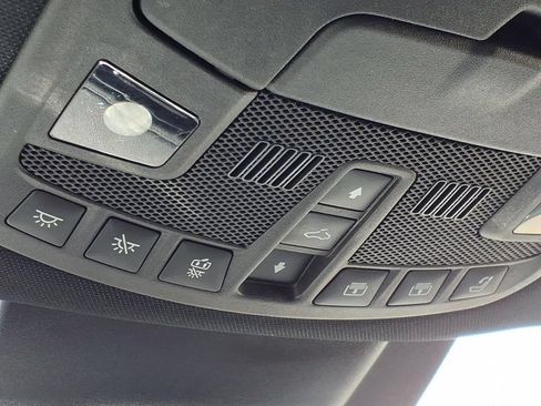 Used 2021 Lincoln Navigator Reserve w/ Luxury Package RWD image 18