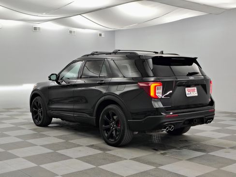 Used 2023 Ford Explorer ST w/ Equipment Group 401A AWD/4WD image 8