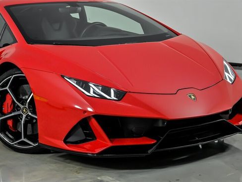 Used 2020 Lamborghini Huracan EVO AWD/4WD image 3