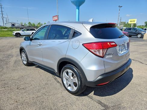 Used 2016 Honda HR-V EX image 2