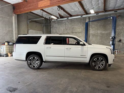Used 2018 GMC Yukon XL Denali w/ Denali Ultimate Package image 6