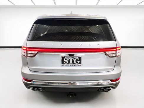 Used 2020 Lincoln Aviator Reserve AWD/4WD image 5
