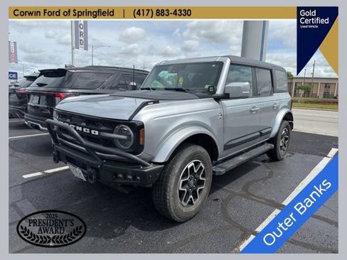 Used 2023 Ford Bronco Outer Banks AWD/4WD image 1