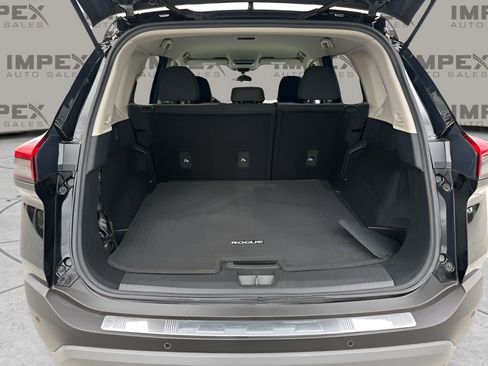 Used 2021 Nissan Rogue SV image 26