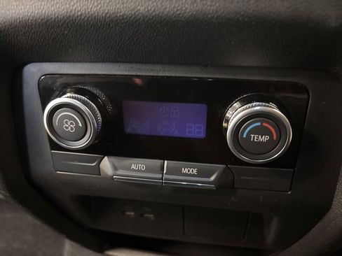 Used 2025 Buick Enclave Preferred image 17