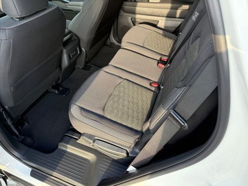 New 2026 Nissan Pathfinder SV image 13