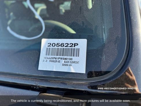 Used 2023 Jeep Wrangler Unlimited Sahara w/ Cold Weather Group AWD/4WD image 19