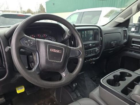 Used 2019 GMC Sierra 2500 4x4 Double Cab w/ Sierra Convenience Package image 6