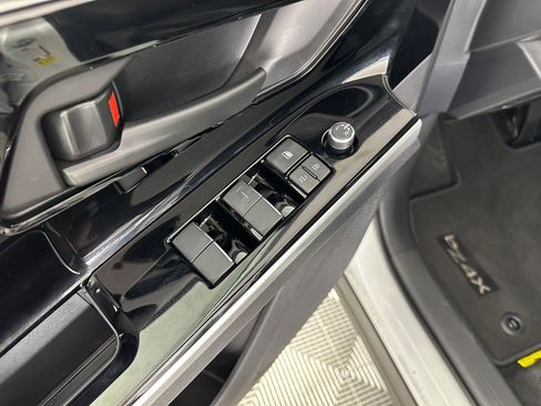 Used 2025 Toyota bZ4X Limited image 11