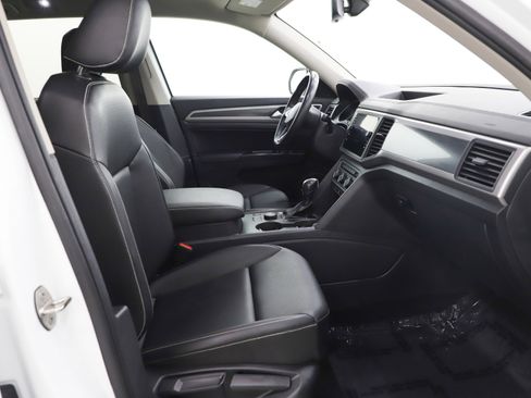 Used 2021 Volkswagen Atlas SE w/ Panoramic Sunroof Package AWD/4WD image 16